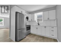 18.5 ADELAIDE STREET S - 6