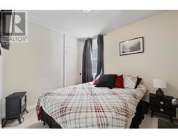 18 - 18 ST CHARLES PLACE - 15