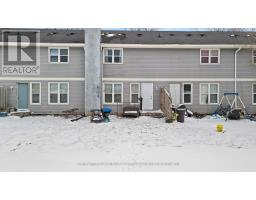 18 - 18 ST CHARLES PLACE - 21