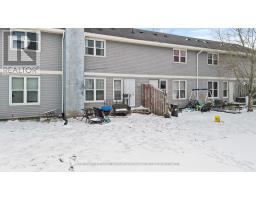 18 - 18 ST CHARLES PLACE - 22