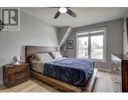 123 HILLSMOUNT CRESCENT - 25