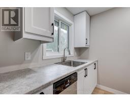 123 HILLSMOUNT CRESCENT - 40