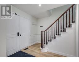 123 HILLSMOUNT CRESCENT - 6