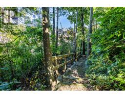 12 HARBOUR PARK COURT - 42