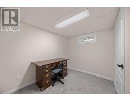 12 - 210 CARLYLE DRIVE - 26