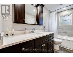 63 PEIRONE CRESCENT - 17