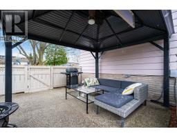 63 PEIRONE CRESCENT - 30