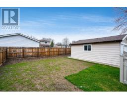 63 PEIRONE CRESCENT - 33