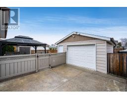 63 PEIRONE CRESCENT - 35