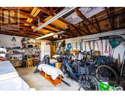 63 PEIRONE CRESCENT - 36