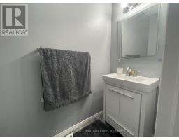 23 - 70 CHAPMAN COURT - 4