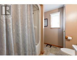 64 MELANIE DRIVE - 14