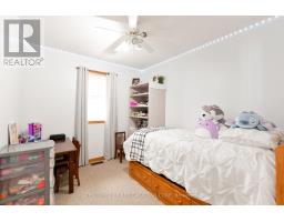 64 MELANIE DRIVE - 19