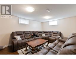 64 MELANIE DRIVE - 22