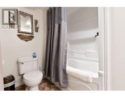 64 MELANIE DRIVE - 27