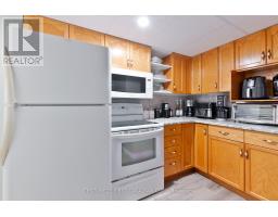 64 MELANIE DRIVE - 31