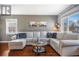 18 HIGHVIEW DRIVE - 13