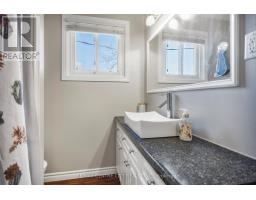 18 HIGHVIEW DRIVE - 19