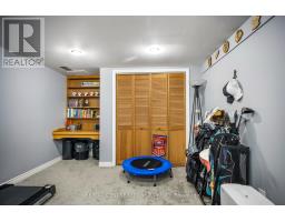 18 HIGHVIEW DRIVE - 25