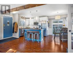 18 HIGHVIEW DRIVE - 9