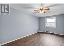 2 - 160 CONWAY DRIVE - 23