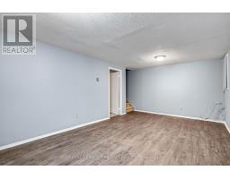 2 - 160 CONWAY DRIVE - 33