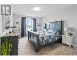 160 ELIZABETH STREET - 27