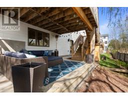 5 - 727 APRICOT DRIVE - 12