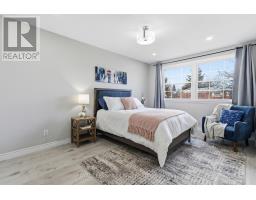 374 HOMESTEAD COURT - 26