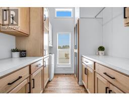 203 - 4838 SWITZER DRIVE - 31