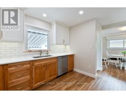 454 JELLICOE CRESCENT - 12