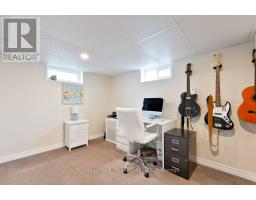 454 JELLICOE CRESCENT - 22