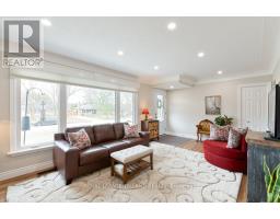 454 JELLICOE CRESCENT - 5