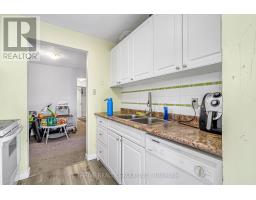 17 - 1096 JALNA BOULEVARD - 12