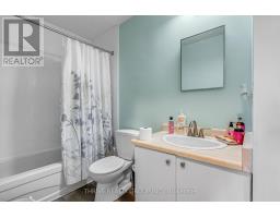 17 - 1096 JALNA BOULEVARD - 16