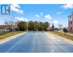 17 - 1096 JALNA BOULEVARD - 24