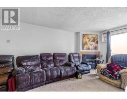 17 - 1096 JALNA BOULEVARD - 5