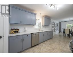 301 PORTRUSH PLACE - 16