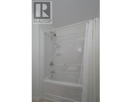 301 PORTRUSH PLACE - 34