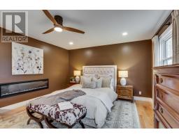 30 FRANKLIN AVENUE - 32