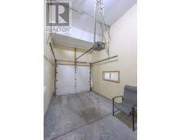 50 STONEHENGE ROAD - 20