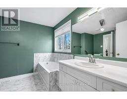 215 ROSSMORE COURT - 30