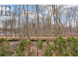 215 ROSSMORE COURT - 45