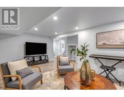 943 DEARNESS DRIVE - 33