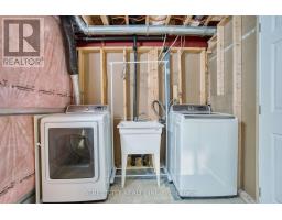 1970 FOXRIDGE CRESCENT - 36