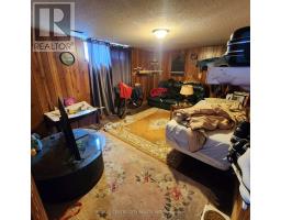 360 STRATTON DRIVE - 9