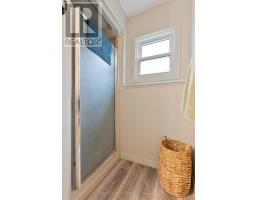 379 SHERWOOD AVENUE - 28