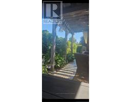 379 SHERWOOD AVENUE - 44