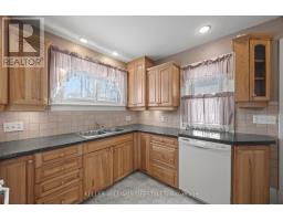 136 QUEEN STREET - 16