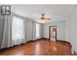 136 QUEEN STREET - 19